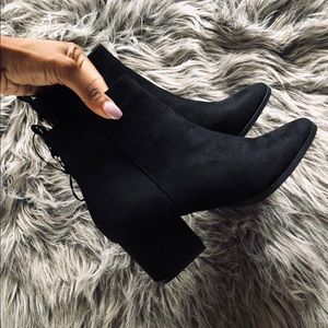 New F21 Sleek pointed Zip-Up Booties